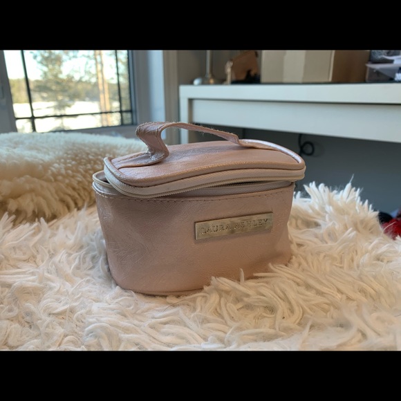 LAURA ASHLEY COSMETIC BAG - Picture 1 of 4